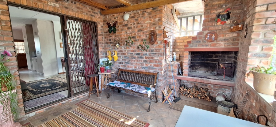 3 Bedroom Property for Sale in Albertinia Western Cape